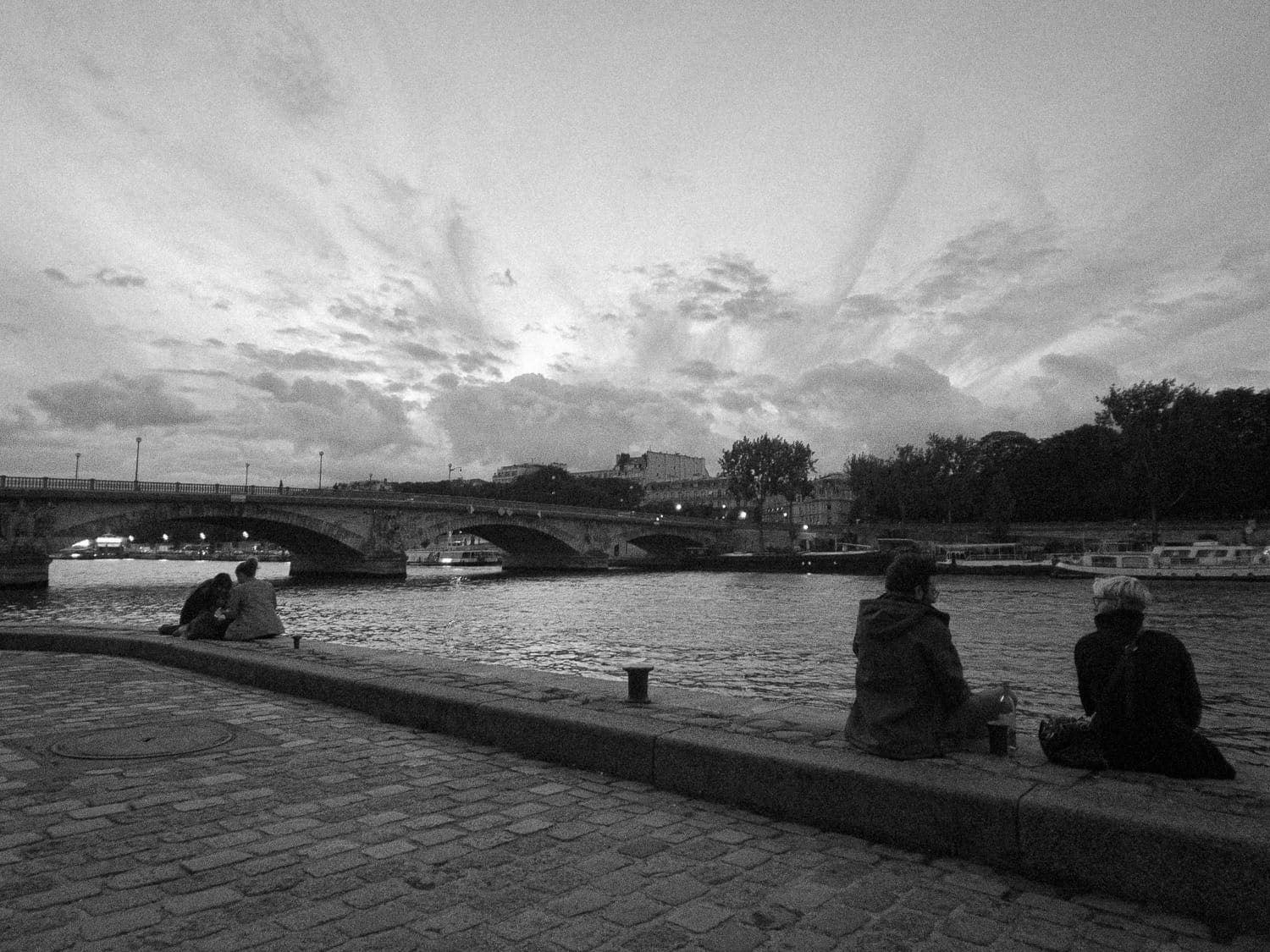 Превью Paris shoot on iPhone 2019